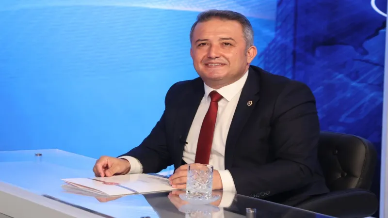 Bağımsız Milletvekili İsa Mesih Şahin yeniden AK Parti'ye katıldı