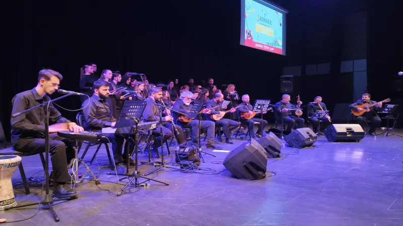 Türk Halk Müziği korosu çok beğenildi