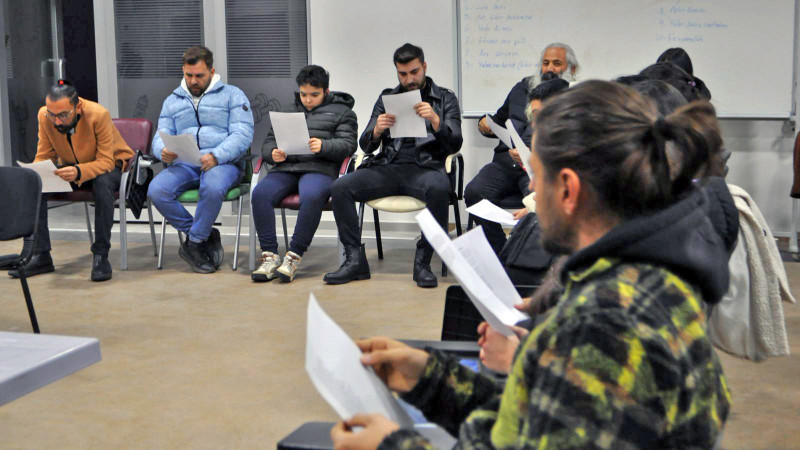 KARADUT TİYATROSU’NA YENİ YETENEKLER İÇİN SON ÇAĞRI