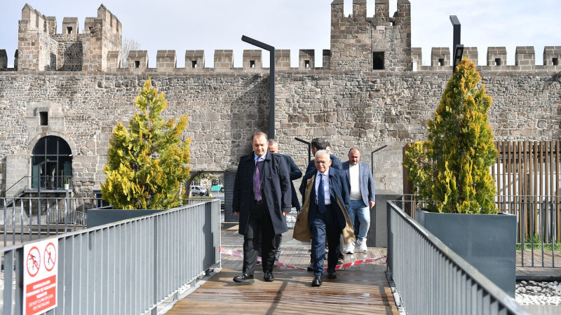 BAŞKAN BÜYÜKKILIÇ’TAN KAYSERİ KALESİ’NDE GASTRONOMİ HAMLESİ: “MÜLHEM” İLE TARİH VE LEZZET BULUŞACAK