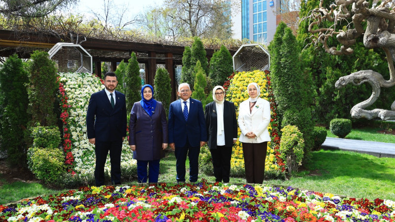 AK PARTİ GENEL MERKEZ KADIN KOLLARI BAŞKANI ERCAN’DAN BAŞKAN BÜYÜKKILIÇ’A “AVRUPA ŞEHRİ” ÖVGÜSÜ